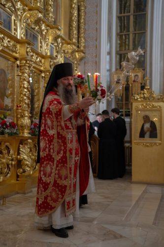 DSC08878.26.04.12